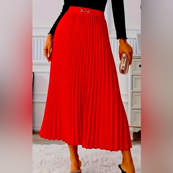 Red Solid High Waist Chain Decor Skirt, Pleated Midi Skirt. - Picture 1 of 2